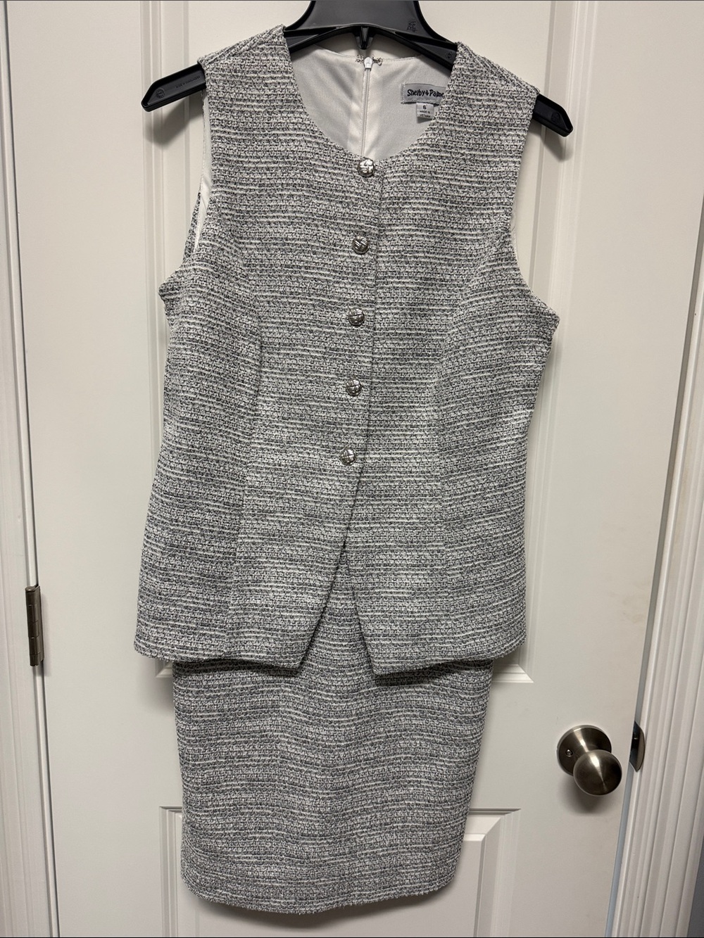 Shelby & Palmer Gray Tweed 2-Piece Skirt Suit Set Size 6 NWOT
